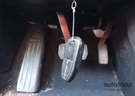 2013 Tesla Model S z USA, uszkodzony, nr VIN 5YJSA1AC7DFP10623